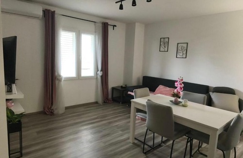 Razanac Apartment | Radovinka