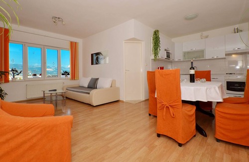 Mastrinka Apartment | RAINBOW 1, sea view apartment for 5 persons