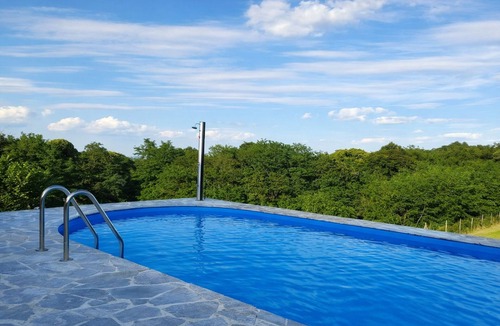 Sveti Juraj na Bregu House | Relax in a poolside holiday home surrounded by Međimurje vineyards