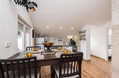 Trilj House | Relaxing Bisko Retreat with Outdoor Pool, Furnished Terrace and BBQ - Four Bedroom Holiday Home