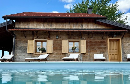 Cazma House | Relaxing countryside escape with pool, sauna and homemade delights