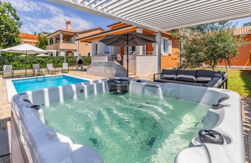 Valdebek Villa | Resort Villas Lotus
