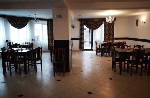 Baltatesti House | Restaurant Ilaria