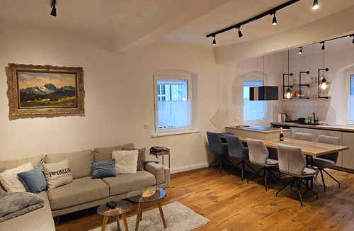 Ljubljana City Centre Apartment | Riva Residence in Old Town Ljubljana by the Cobblers' Bridge