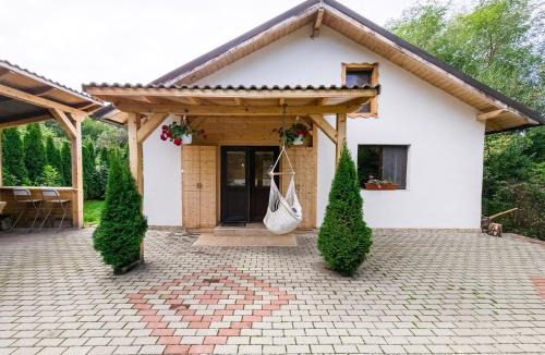 Simbata de Sus Ski Chalet | RIVÄR Retreat