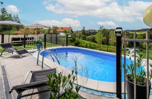 Karlovac House | Riverside House with Pool and Hot Tub - Happy Rentals