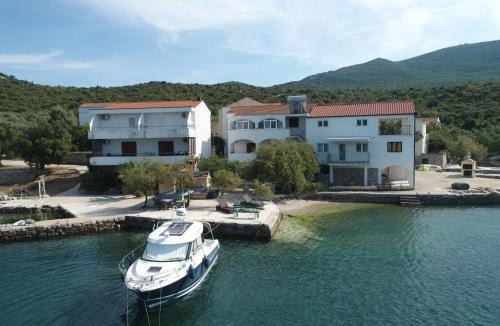 Dubrava Apartment | Robinson Dora