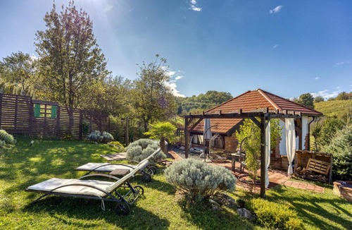 Varazdin House | Romantic Haven with Hot Tub - Happy Rentals