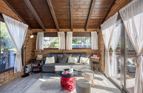 Varazdin House | Romantic Haven with Hot Tub - Happy Rentals