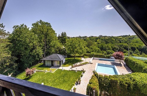 Gornji Kneginec House | Romantic home with jacuzzi and pool on the hills of Varaždin Breg.