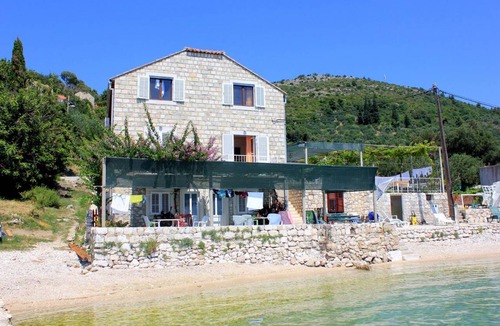Krucica Bed & Breakfast | Room near beach Slađenovići, Dubrovnik (S-2161-g)