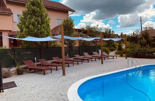 Rakovica Apartment | Room Sanja 9 with shared pool
