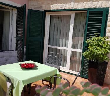 Vrlika Hotel | Rooms Leda