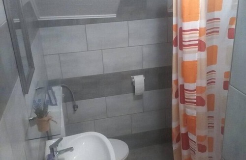 Virovitica Apartment | Rooms MiLa - Two Bedroom with Bathroom