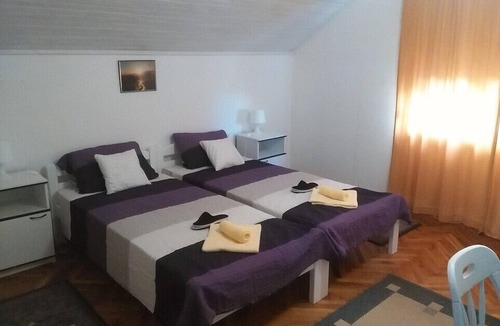 Virovitica Apartment | Rooms MiLa - Two Bedroom with Bathroom