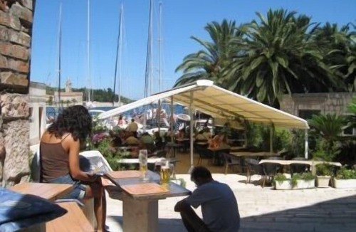 Vis Apartment | Rooms Nikola, (2703), Vis, hr
