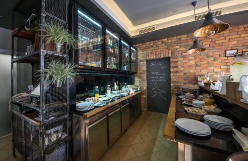 Kutina House | Rooms The King's Pub