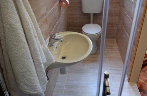 Suha Punta House | Rosy Room
