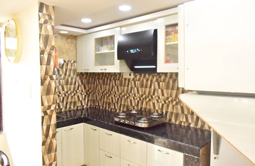 The Mall Road Villa | Rudhraksh Villa 4BR Perfect vacay Villa