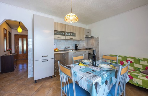 Koper Apartment | Rural Apt Lea for 2/w Terrace, Šmarje, Slovenia