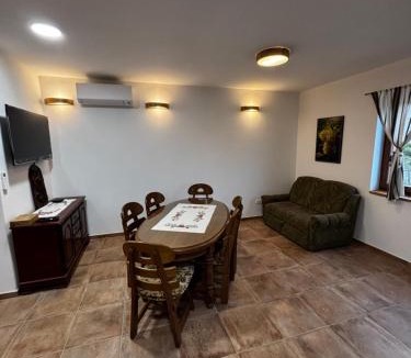 Knezevi Vinogradi Apartment | Ruralna kuća za odmor Gerstmajer