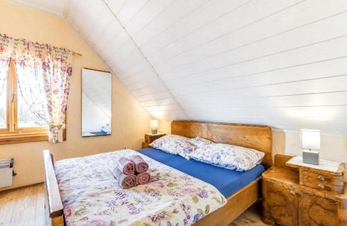 Kravarsko House | Rustic Cottage With Heated Pool - Happy Rentals