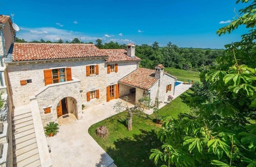 Krculi Villa | Rustic Villa Benina Rossa 1 with huge garden