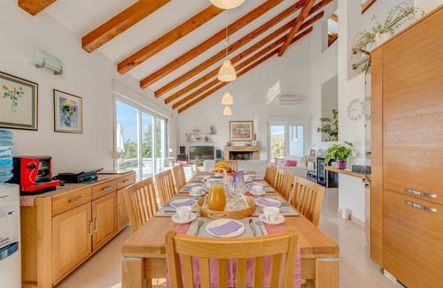 Lecevica Villa | Rustic Villa Florice with a pool, quite area, family
