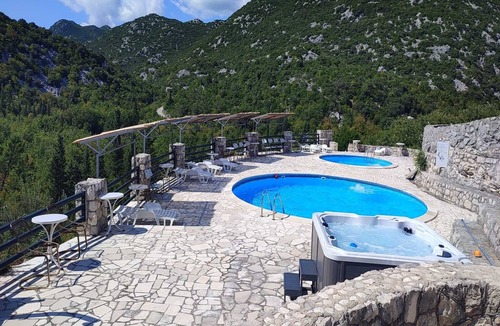 Vrgorac House | Rustical Resort Kokorići/Shared Pool - Two Bedroom