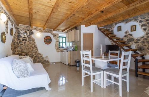 Vrgorac House | Rustical Resort Kokorići with Shared Outdoor Swimming Pool - One Bedroom Apartment with Terrace
