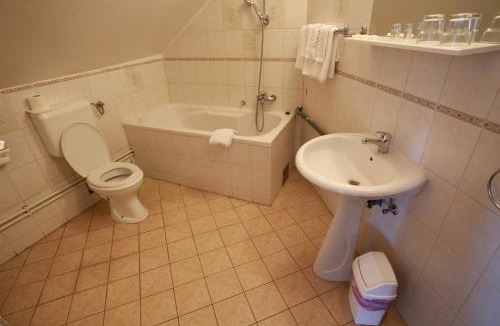 Osijek Bed & Breakfast | Rustika Sobe