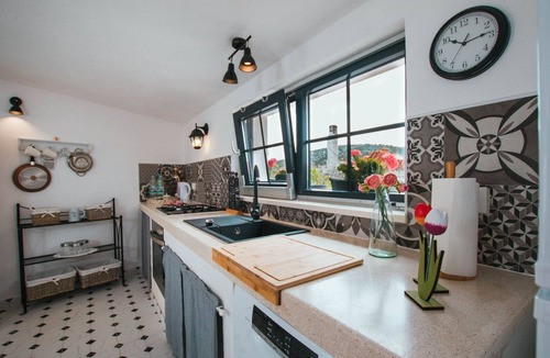 Seget Villa | Rusulica is name small villa.like farmhouse.on the village Vrsine.