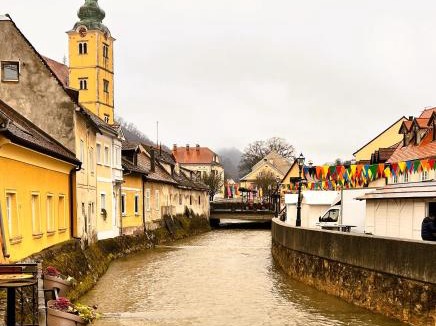 Samobor Apartment | Samobor Old Town Studio by the River