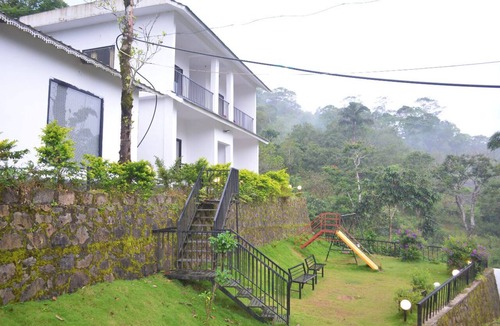 Vagamon Resort | Scotland of Kerala better than munnar and Thekkady It's tea estate gate vagamon
