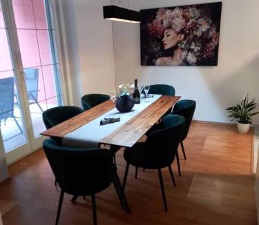 Ankaran Apartment | SEA and SUN Ankaran, near the Beach, free Parking and Wi-Fi, stunning sunset, 80m2
