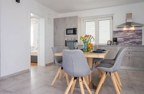 Vratarusa Apartment | Sea&Mount by Interhome
