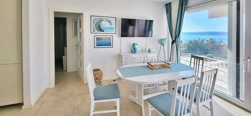 Znjan Apartment | Sea View Apartment Joshua near Žnjan Beach in Split