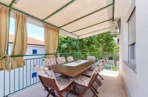Cove Murtar House | Sea View Apartment Sandra in Mali Lošinj