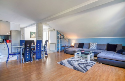 Sarsoni Apartment | Sea View by Interhome