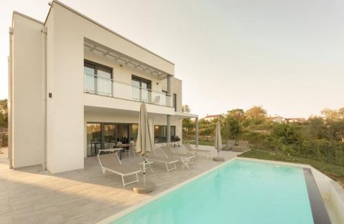 Krnica Villa | Sea View Villa Monte Alba