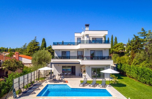 Premantura Villa | Sea view Villa near the beach with Pool and Garden (2018)