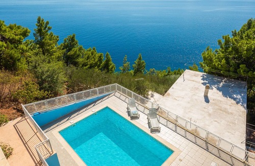 Marusici Apartment | Seaside Apartments Ivana