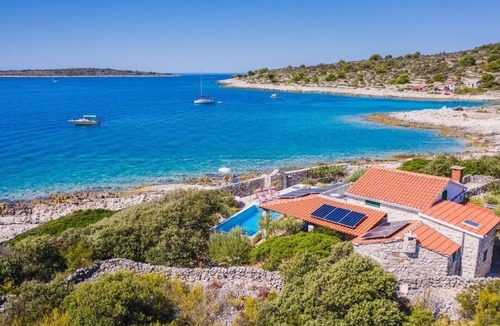Veliki Drvenik House | Seaside family friendly house with a swimming pool Cove Pernatice (Drvenik) (K-11590)