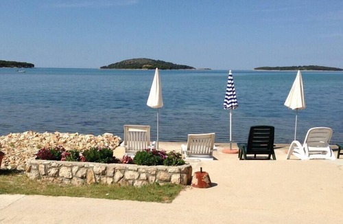 Krapanj House | Seaside house for families with children Krapanj (Šibenik) (K-24166)