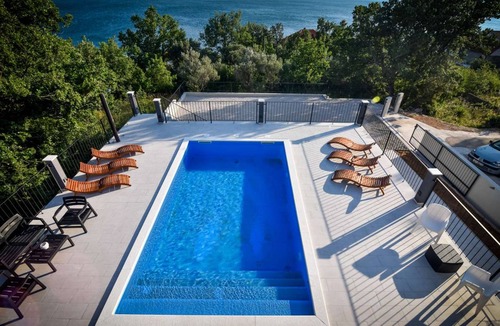 Maslenica House | Seaview Villa Katharina