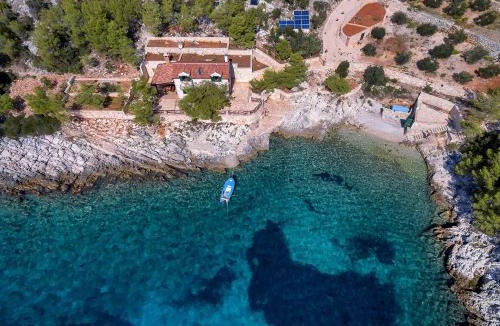 Zastrazisce House | Secluded fisherman's cottage Cove Golubinka, Hvar - 14344