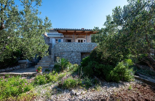 Tkon House | Secluded fisherman's cottage Cove Vitane, Pašman (K-8483)
