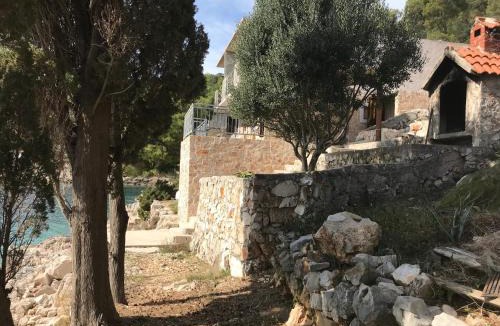 Gdinj House | Secluded fisherman's cottage Cove Lucica, Hvar - 15546