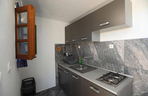 Zirje House | Secluded house with a parking space Cove Mikavica, Žirje (K-22367)