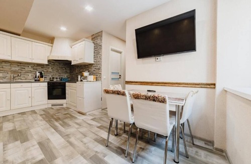Brasov Apartment | Serene 2-bedroom apartment in charming Brașov perfect for relaxing stays